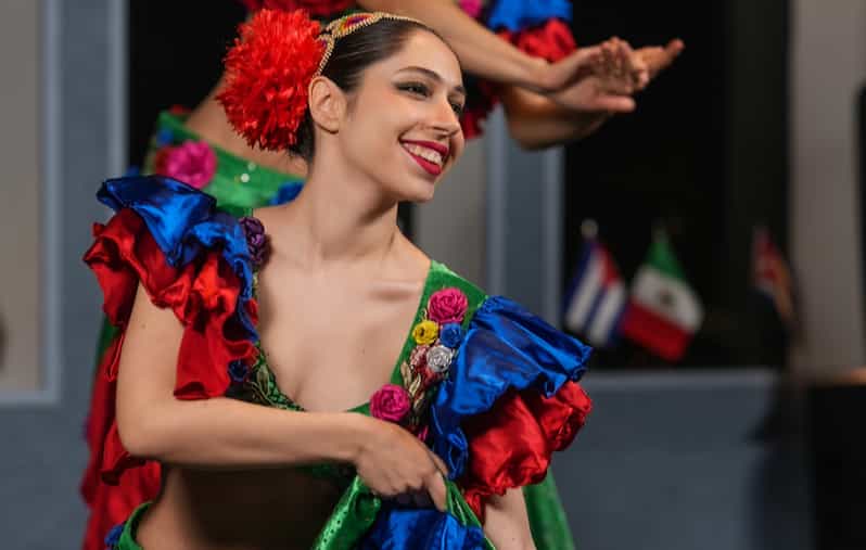 Meeting with Tradition in the Bosphorus Cruise